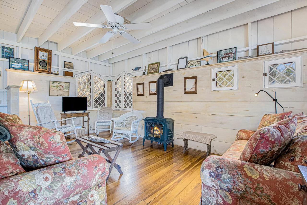 Anna'S Cottage Saugatuck Exterior foto
